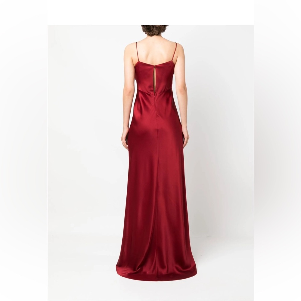 Max Mara Elegant Red Satin Gown - Picture 10 of 12